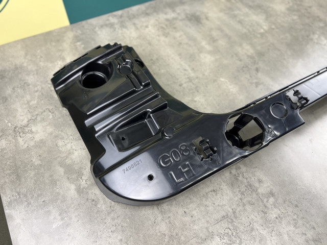 Кріплення заднього бампера (ліве) - M Paket - BMW X3 (G01) 51127498521 / 51127400665