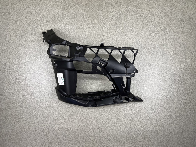 Кронштейн кріплення протитуманної фари (права ч.) - BMW 3 (G20/G21) 51117422248