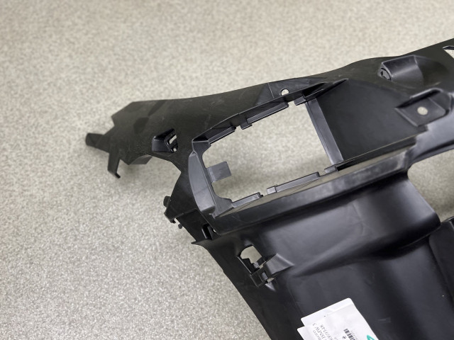 Кронштейн кріплення протитуманної фари (права ч.) - BMW 3 (G20/G21) 51117422248