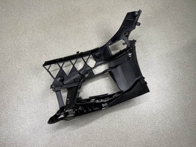 Кронштейн кріплення протитуманної фари (права ч.) - BMW 3 (G20/G21) 51117422248