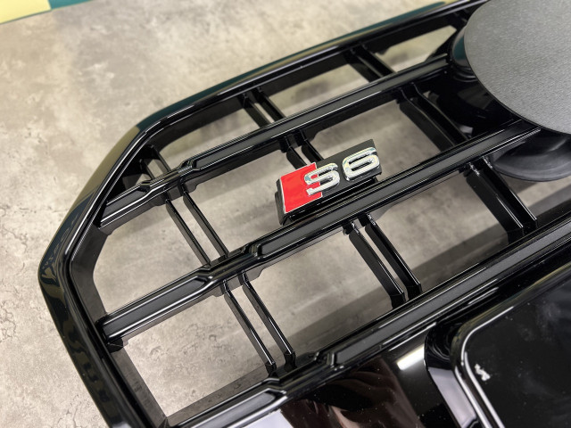 Решітка радіатора - S Line (рест.) - AUDI A6 (C7) 2014-2018