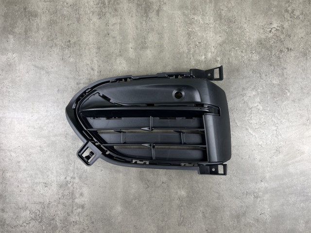 Решітка протитум. фари (закрита) - ліва - BMW X6 (F16) 51117319777