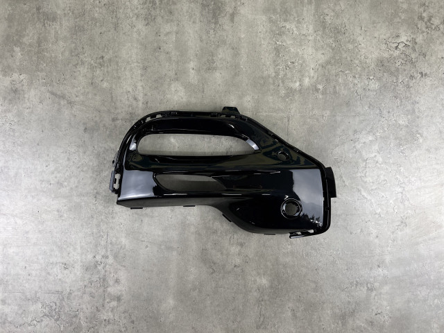Рамка протитум. фари (права) - M Paket - BMW X5 (G05) 51118099732