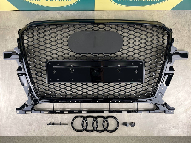 Решітка радіатора - RSQ5 (рест.) - AUDI Q5 (8R) 2012-2017