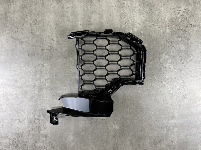 Решітка протитум. фари (ліва) - M Paket - BMW X5 (G05) 51118070173