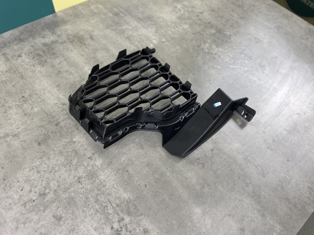 Решітка протитум. фари (ліва) - M Paket - BMW X5 (G05) 51118070173