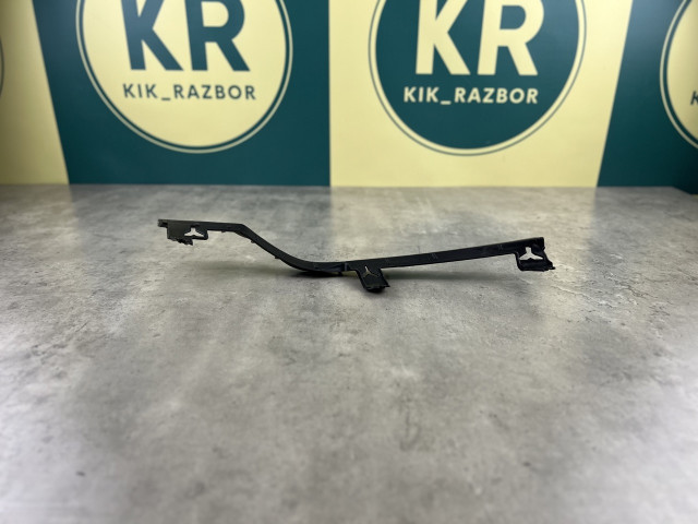Кріплення фари (праве) - BMW 3 (F30/F31) 63117400480