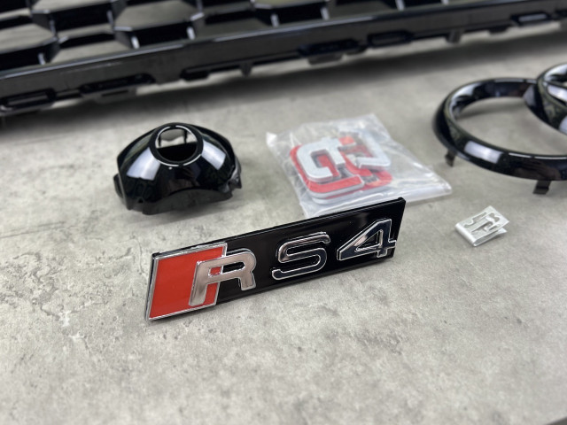 Решітка радіатора (RS4, чорна) - AUDI A4 (B9) 2015-2018