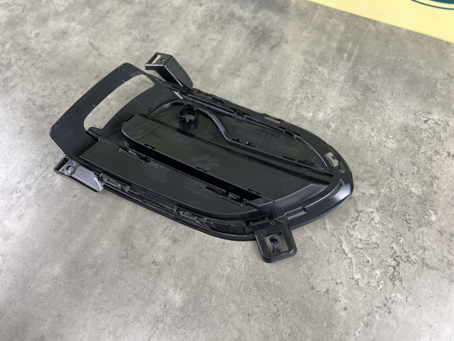 Решітка протитум. фари (закрита) - ліва - BMW X6 (F16) 51117336511