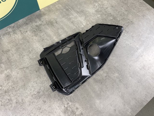 Кришка протитум. фари чорна (ліва) - A4L S Line - AUDI A4 (B9) 2019 (8WD807681M)