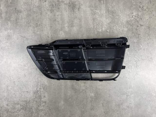 Решітка протитуманки матова (ліва) - S Line - AUDI Q5 (FY) 2017-2020 (80D807679J)