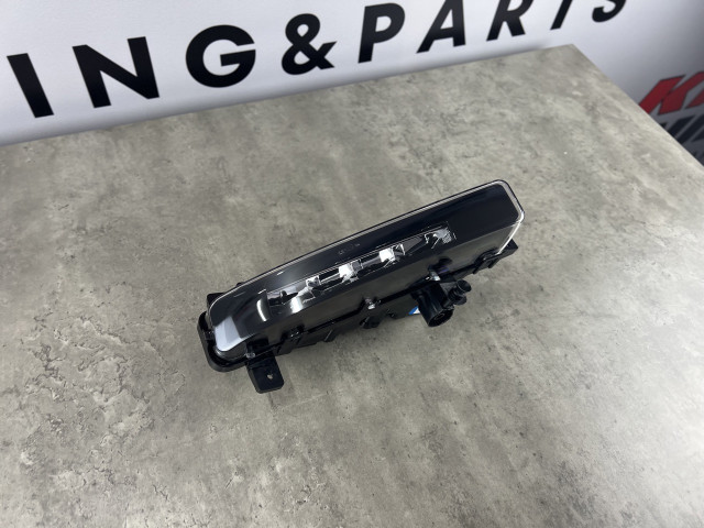 Протитуманна фара (права) - BMW 5 (G30) 63179477172