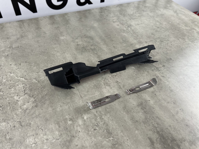 Направляюча фари (права) - BMW 5 (G30) 63117215278