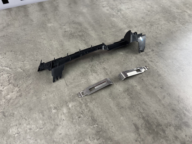 Направляюча фари (права) - BMW 5 (G30) 63117215278