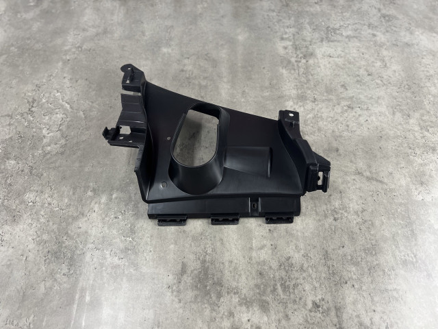 Бічний кронштейн переднього бампера (лівий) - BMW X5 (G05) 51118089501