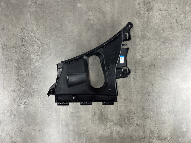Бічний кронштейн переднього бампера (лівий) - BMW X5 (G05) 51118089501
