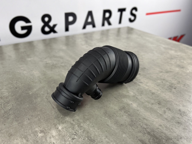Патрубок повітряного фільтра (гофра) - BMW 1/3 (F20/F30/F31) 13717597586