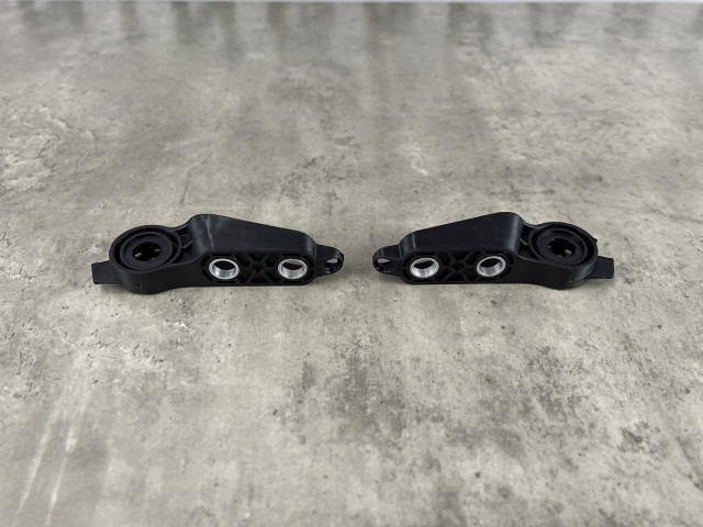Кронштейн повітряного дефлектора (правий) - BMW 3 (G20) 51647434062