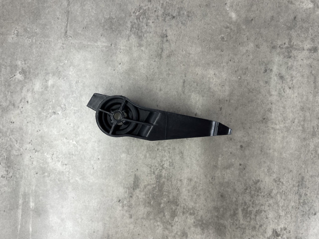 Кронштейн повітряного дефлектора (правий) - BMW 3 (G20) 51647434062