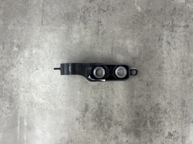 Кронштейн повітряного дефлектора (правий) - BMW 3 (G20) 51647434062