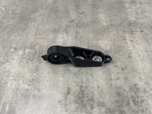 Кронштейн повітряного дефлектора (правий) - BMW 3 (G20) 51647434062