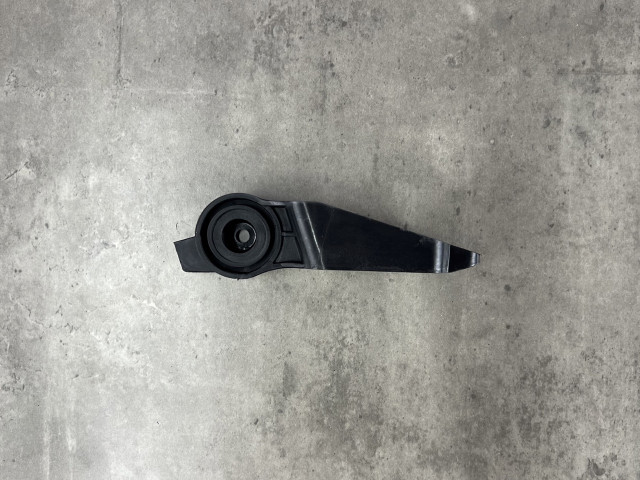 Кронштейн повітряного дефлектора (правий) - BMW 3 (G20) 51647434062