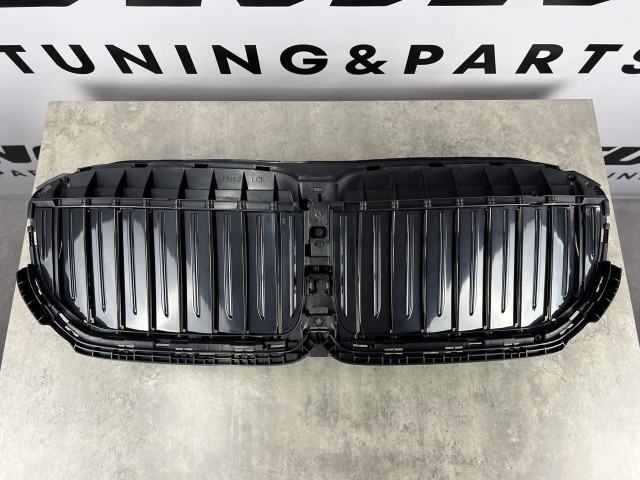 Жалюзі (з моторчиком, рест) - BMW 7 (G11 LCI) 51138080988