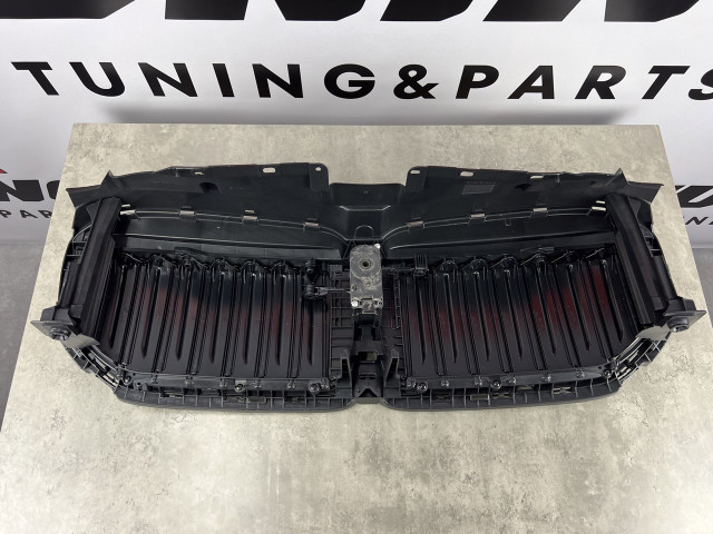 Жалюзі (з моторчиком, рест) - BMW 7 (G11 LCI) 51138080988