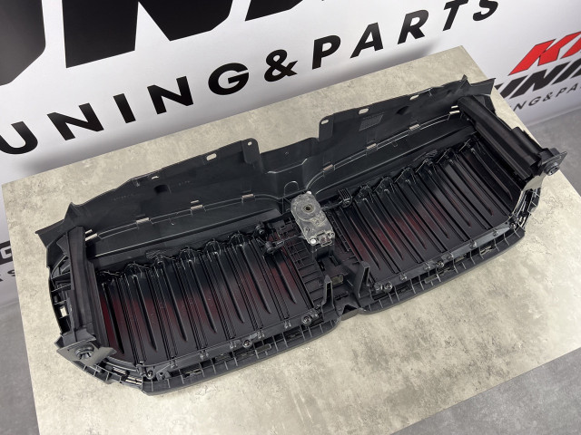 Жалюзі (з моторчиком, рест) - BMW 7 (G11 LCI) 51138080988