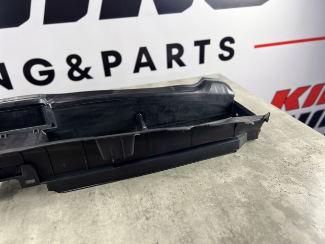 Жалюзі (нижні, не адаптивні) - BMW 3 (G20/G21) 51749465187 / 51745A22C65