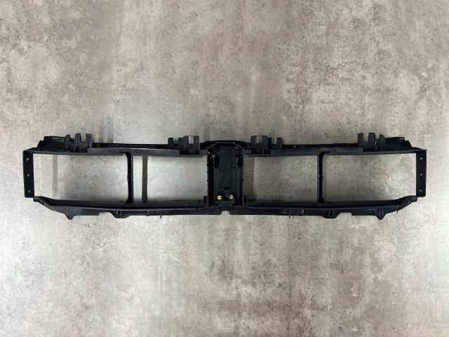 Жалюзі (нижні, не адаптивні) - BMW 3 (G20/G21) 51749465187 / 51745A22C65