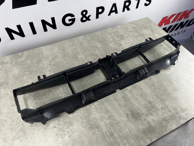 Жалюзі (нижні, не адаптивні) - BMW 3 (G20/G21) 51749465187 / 51745A22C65