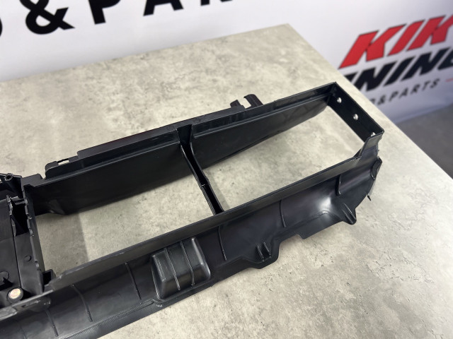 Жалюзі (нижні, не адаптивні) - BMW 3 (G20/G21) 51749465187 / 51745A22C65