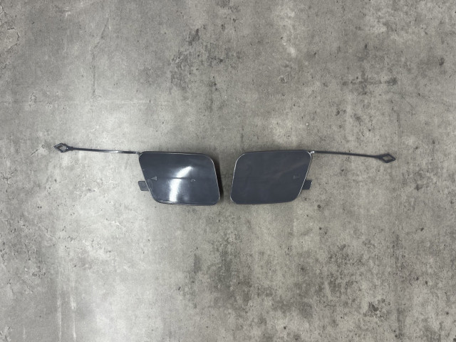 Заглушка буксирувального крюка (зад) - права - BMW X5 (F15) 51127378574