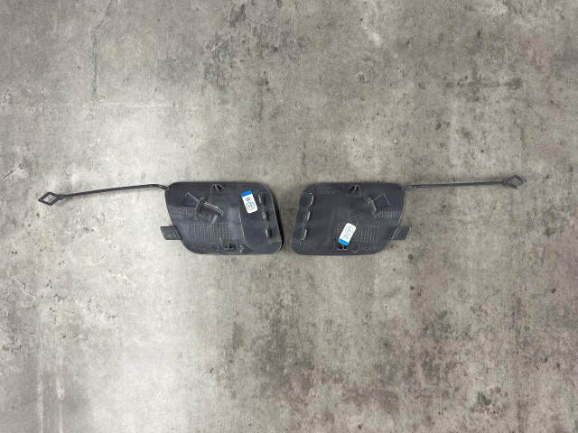 Заглушка буксирувального крюка (зад) - права - BMW X5 (F15) 51127378574