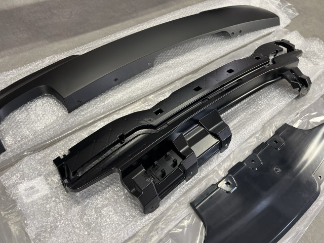 Задній бампер (з комп, з парк.) - M Paket - BMW 5 (F10) 51128048594