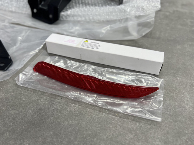 Задній бампер (з комп, з парк.) - M Paket - BMW 5 (F10) 51128048594