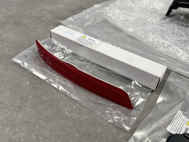 Задній бампер (з комп, з парк.) - M Paket - BMW 5 (F10) 51128048594