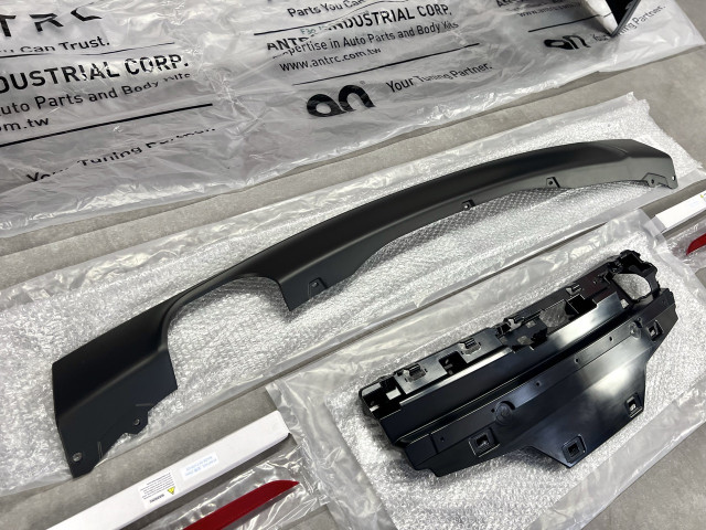 Задній бампер (з комплектом, з парк.) - M Paket - BMW 3 (F30) 51128056498