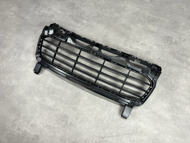 Решітка середня (без ACC) - Porsche Cayenne (92A) 95850568302