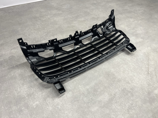 Решітка середня (без ACC) - Porsche Cayenne (92A) 95850568302