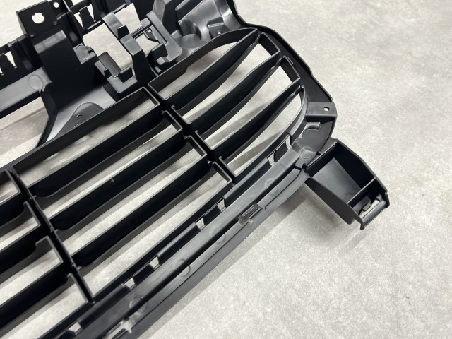 Решітка середня (без ACC) - Porsche Cayenne (92A) 95850568302