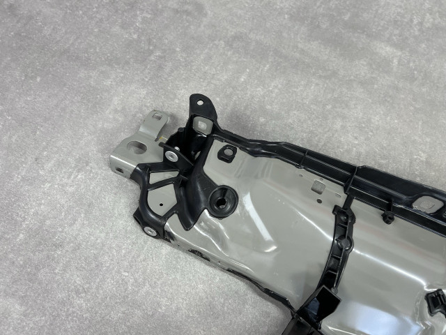 Передня панель - 2.0 L - Porsche Macan (95B) 95B805931F