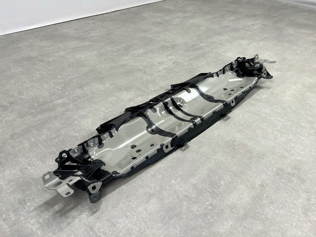Передня панель - 2.0 L - Porsche Macan (95B) 95B805931F