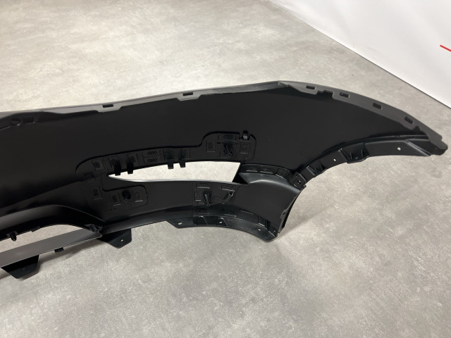 Передній бампер (без отворів під парк.) - Tesla Model Y (1493736-S0-A)