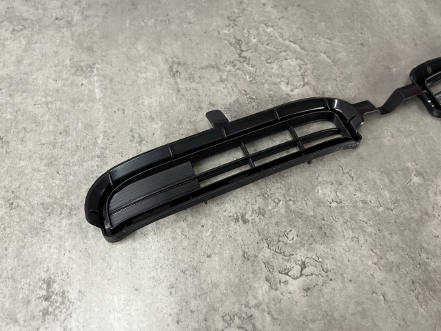 Решітка в бампер (нижня) - TOYOTA RAV 4 III (XA30) 5311342060