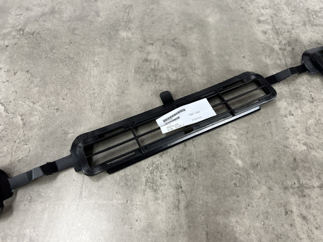 Решітка в бампер (нижня) - TOYOTA RAV 4 III (XA30) 5311342060