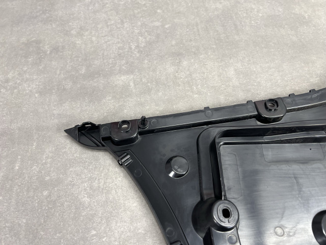 Кріплення заднього бампера (права сторона) - BMW 5 (G30) 51127387300
