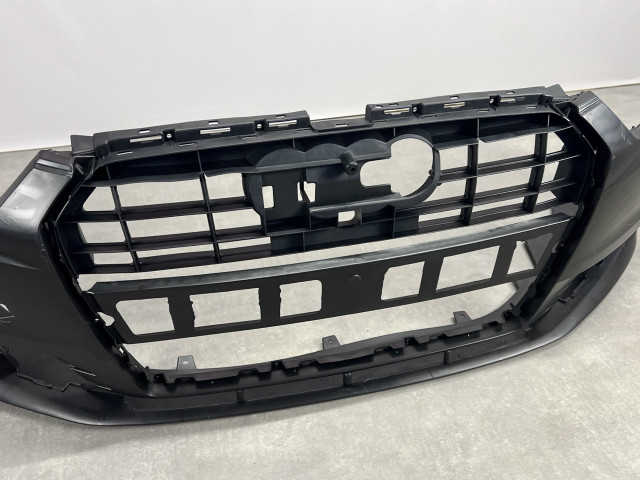 Передній бампер (з отвором під омивач та парк) рест. - AUDI A6 (C7) 4G0807065RGRU