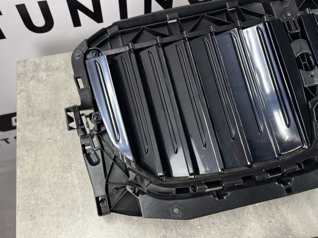 Жалюзі (з моторчиком, чорні) - BMW X7 (G07) 51749465348